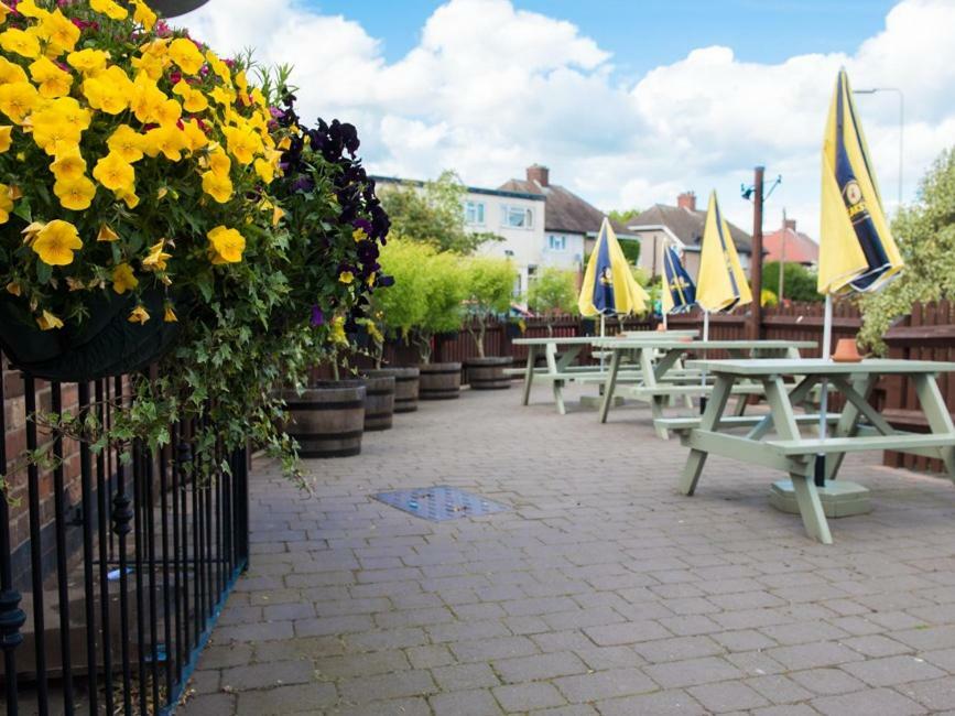 Hotel The Olde Peculiar Rugeley Exteriér fotografie